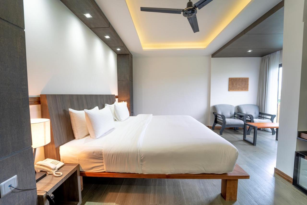 Ataraxis Grand And Spa Fuvahmulah Extérieur photo